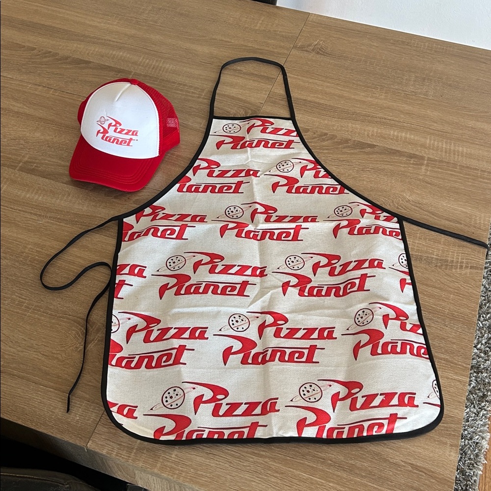 10 available! Pizza Planet Apron Hat Set easy Halloween costume Disney Toy Story